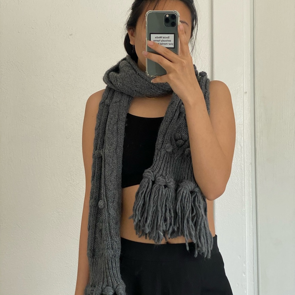 Grey scarf